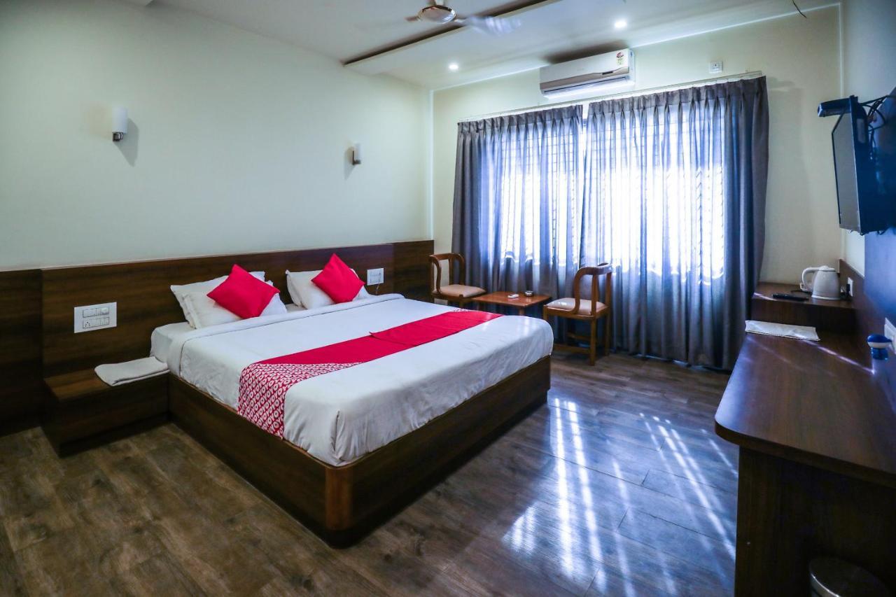 Hotel The Cult Hubli Esterno foto
